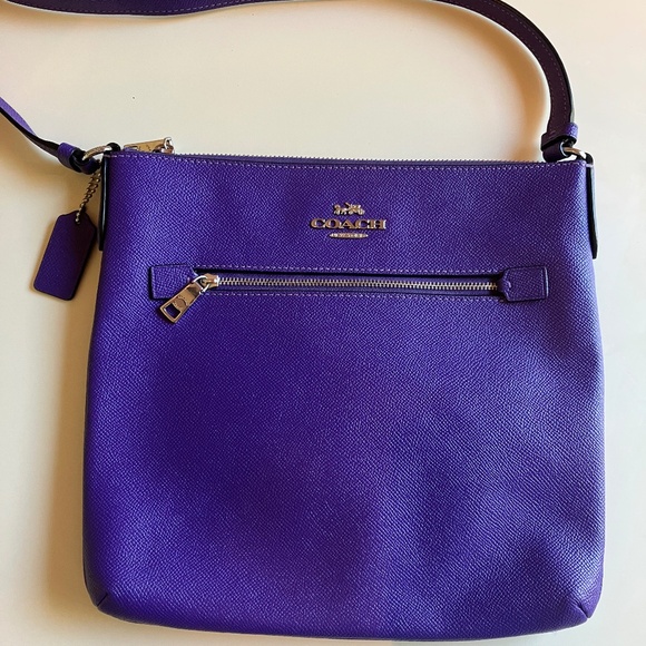 Coach Crossbody Bag - Picture 1 of 7